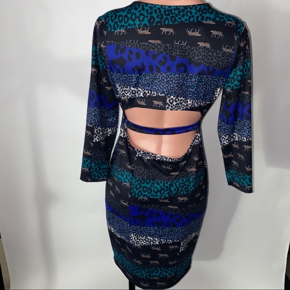 NWT VS  Sport Dress Leopard Open Back Dress M - Picture 7 of 13